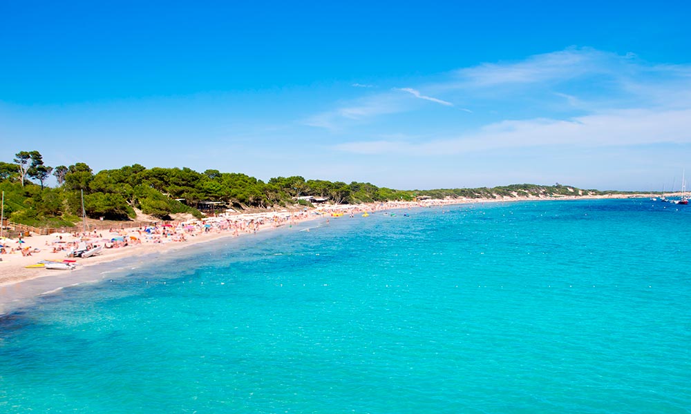 Am Strand wird sie extrem geil Am Strand wird sie extrem geil