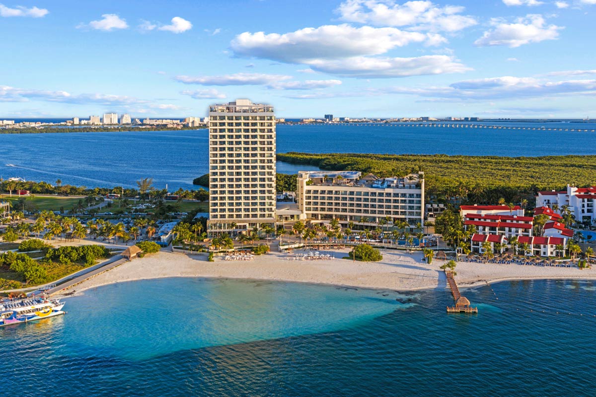 Amàre Cancun Hotel aerial view