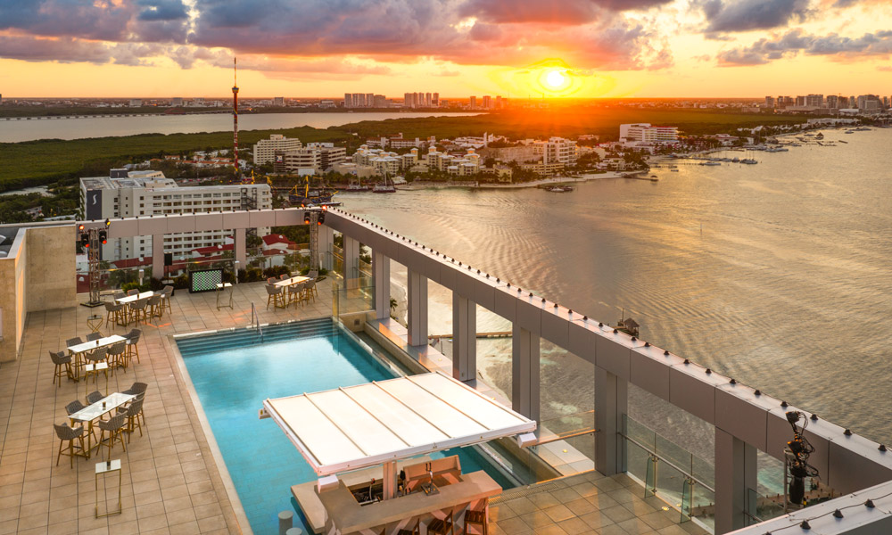 Amàre Cancún Rooftop sunset