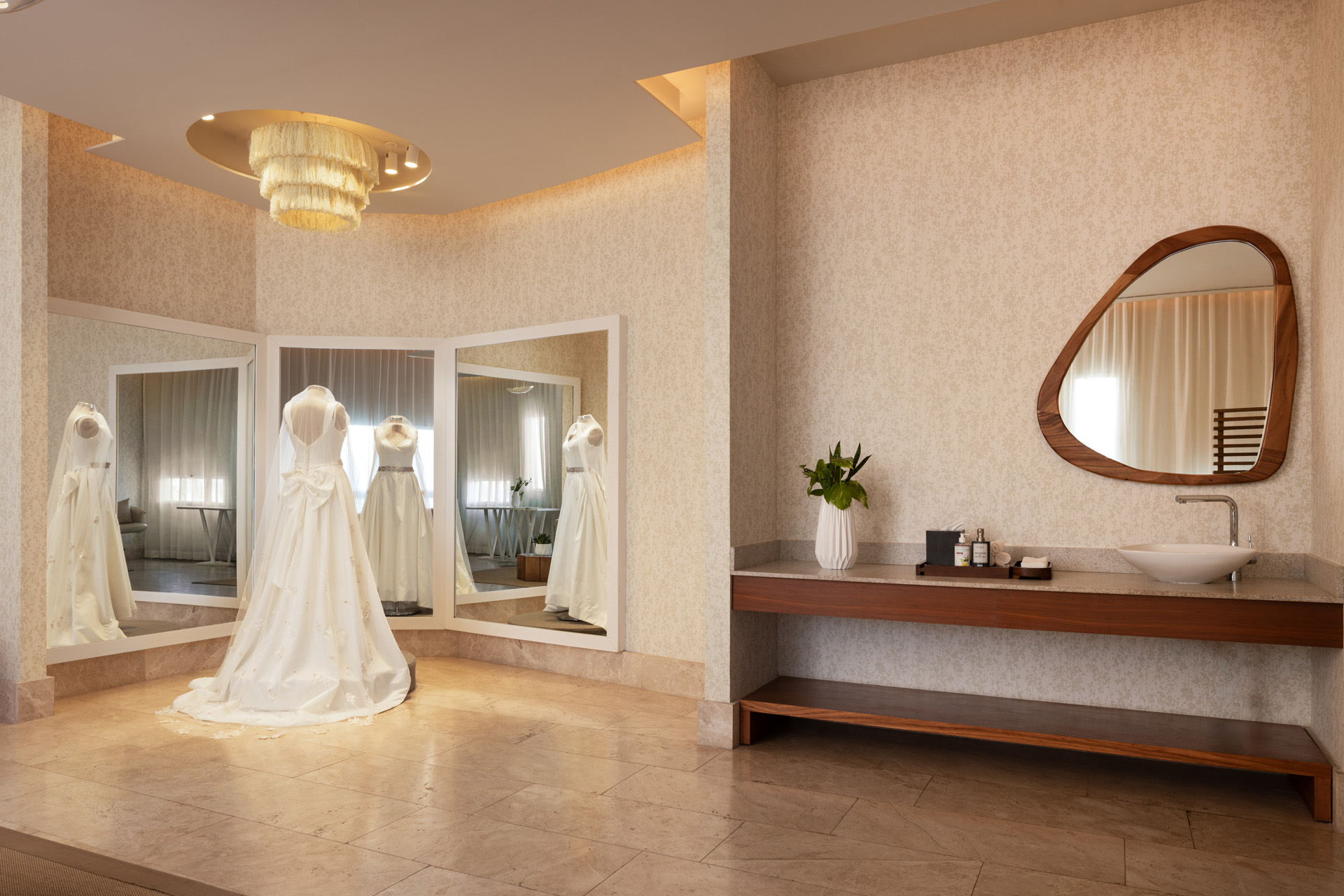 Amàre Cancún bridal room