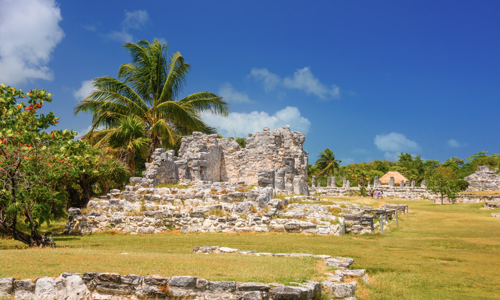Mayan ruins, El Rey Archaeological Zone Cancun