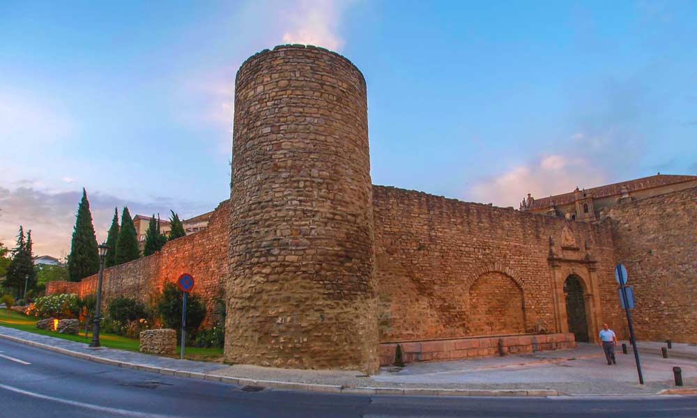 Ausflüge von Marbella nach Ronda - Ronda Islamische Mauern und Stadttore