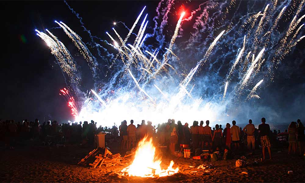 La noche de San Juan - fuegos artificiales - foto cortesia weeky.es