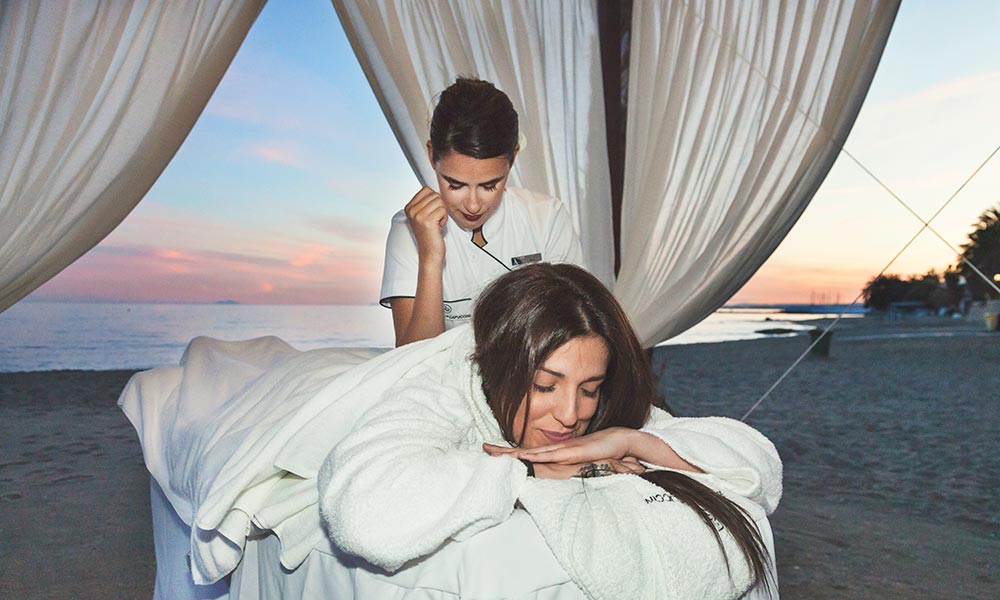 Massage on the beach