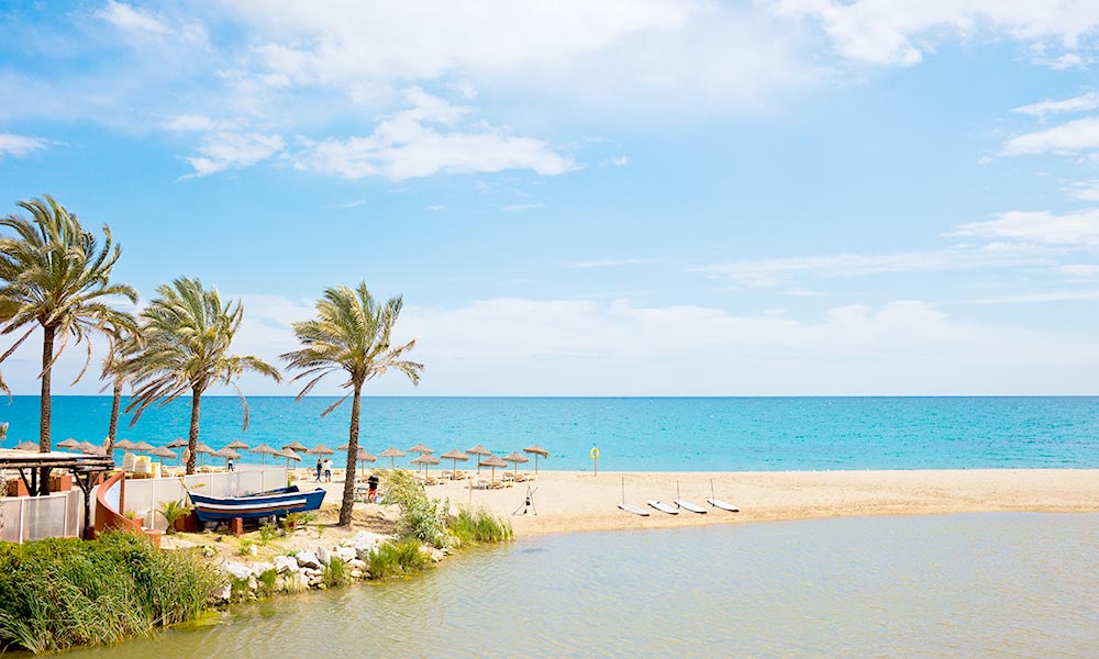 Las Cuchis beach, Puerto Banus