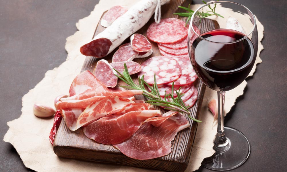Jamón, vino tinto