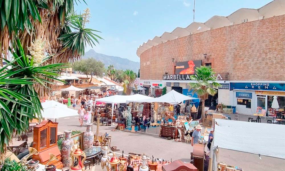 Nueva Andalucía Street Market