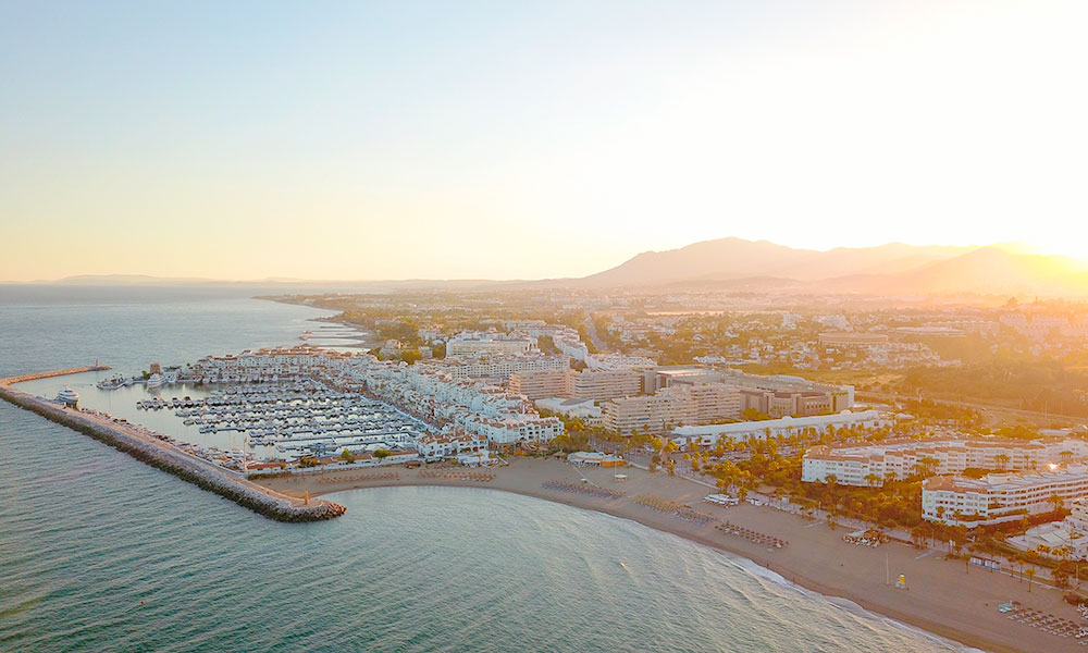 Puerto Banús Beach