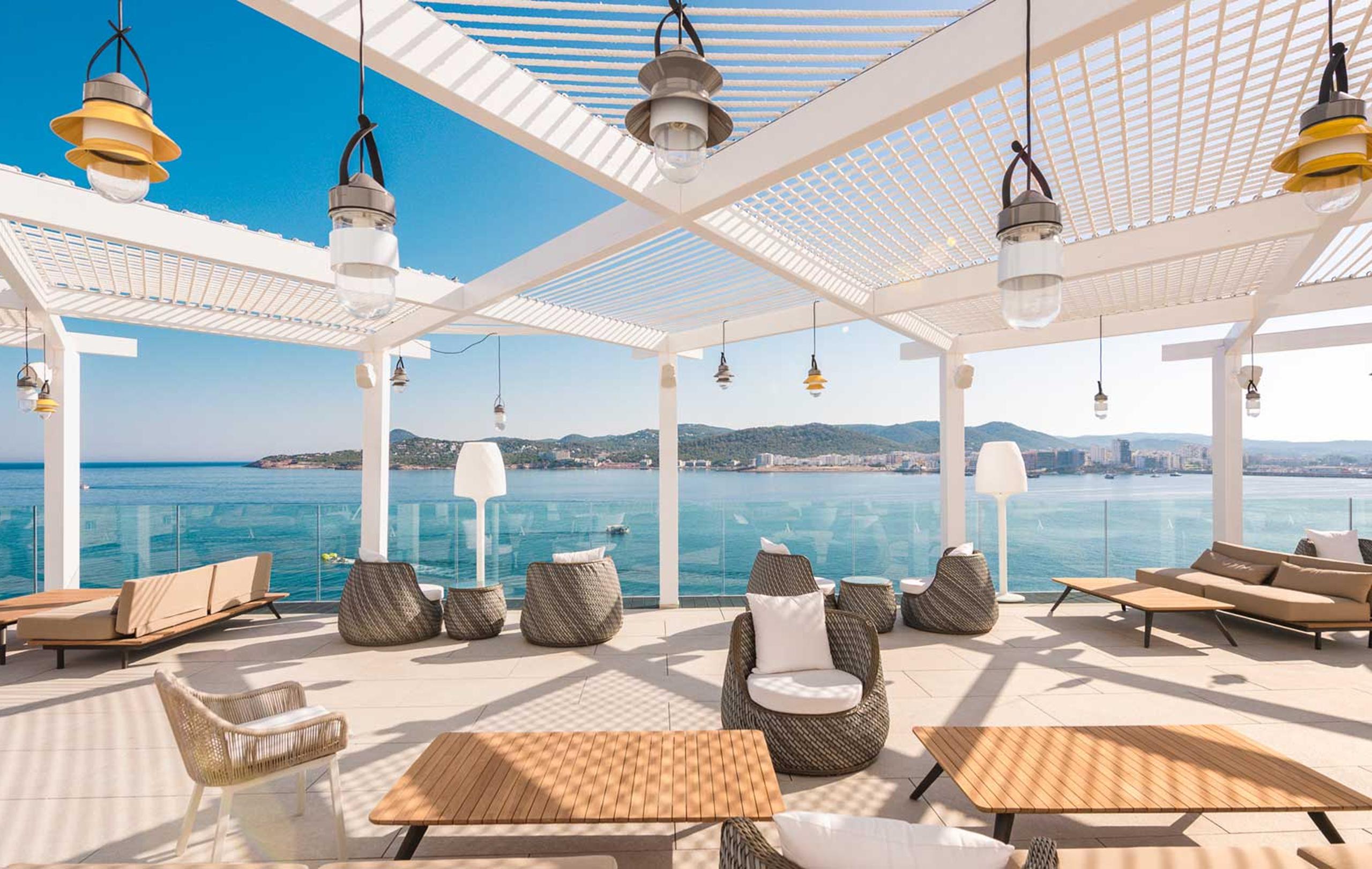 Amàre Beach Hotel Ibiza - rooftop bar