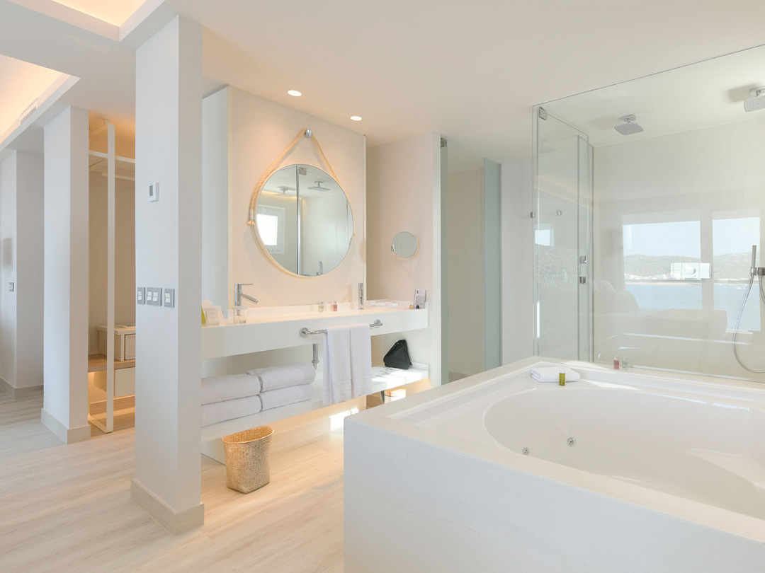 Amàre Beach Hotel Ibiza - bedroom Dolce Vita The One