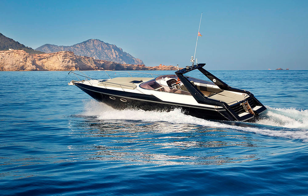 Tomahawk 37 speedboat rental