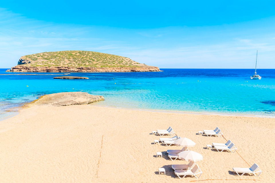 Destination Ibiza - Coves