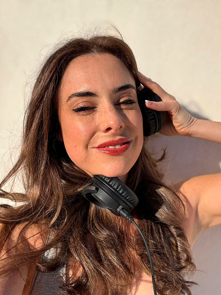 DJ Sofia X